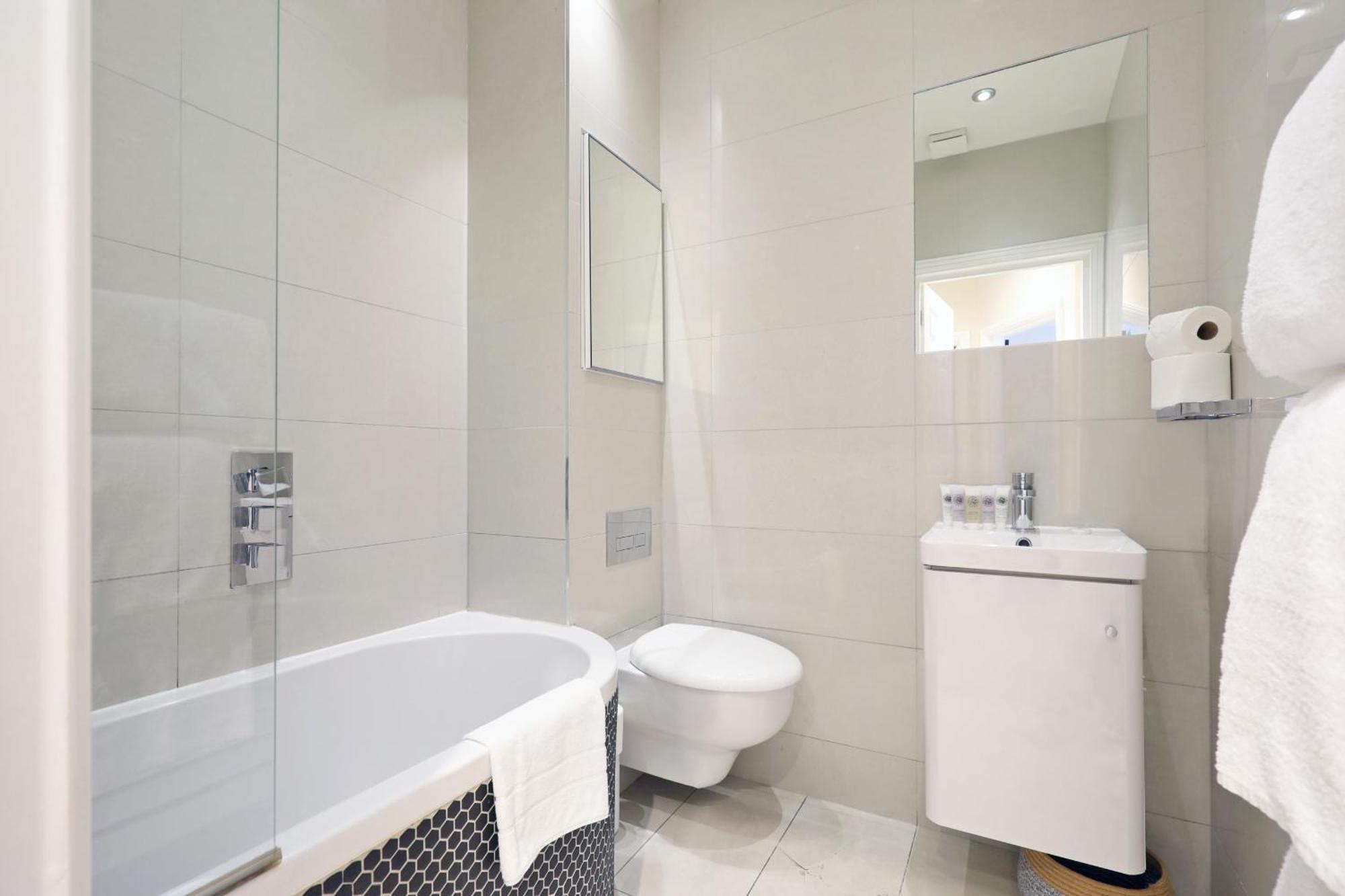 לונדון Covent Garden Superior Two Bedroom Aparment On Strand מראה חיצוני תמונה